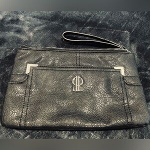Black wristlet